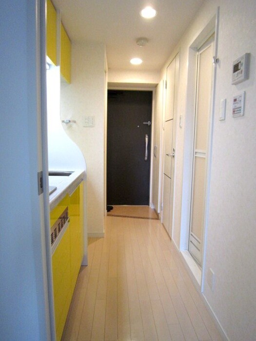 物件内観写真10　(廊下)