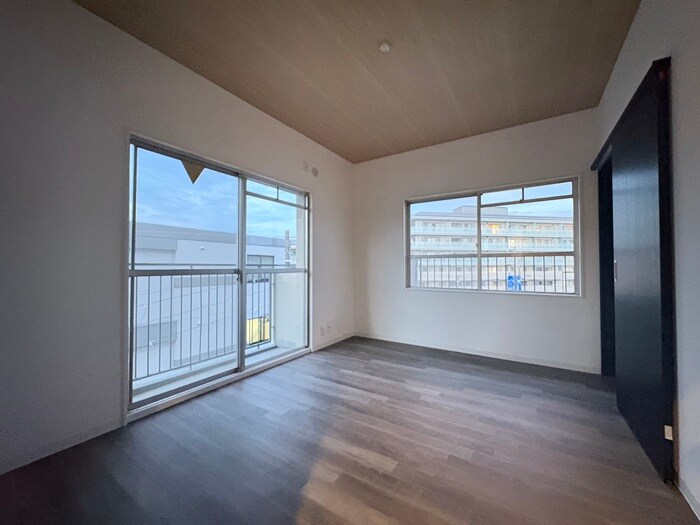 物件内観写真9　(居室)