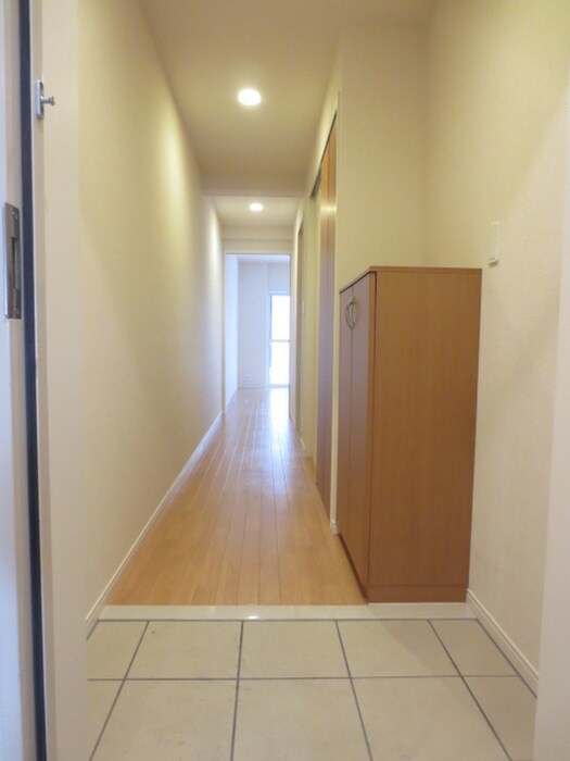 物件内観写真7　(廊下)