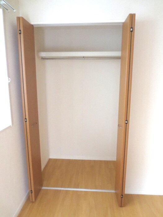 物件内観写真10　(収納)