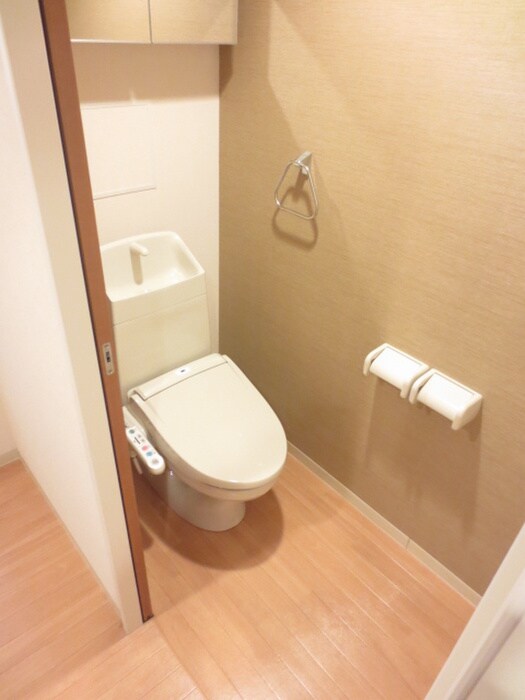 物件内観写真17　(トイレ)