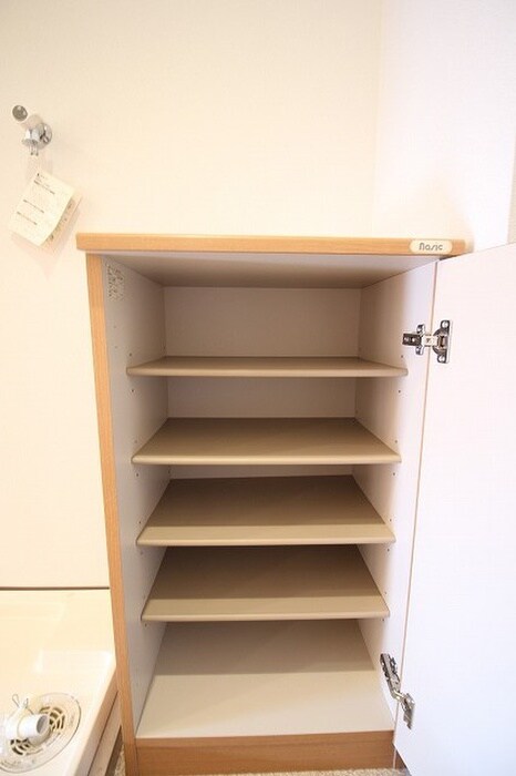 物件内観写真7　(靴箱)