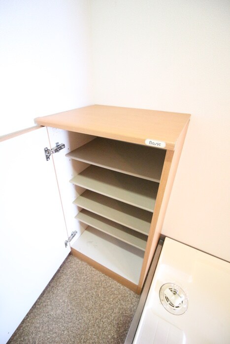 物件内観写真18　(靴箱)