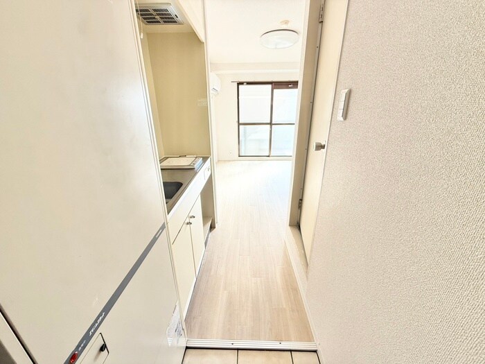 物件内観写真19　(廊下)