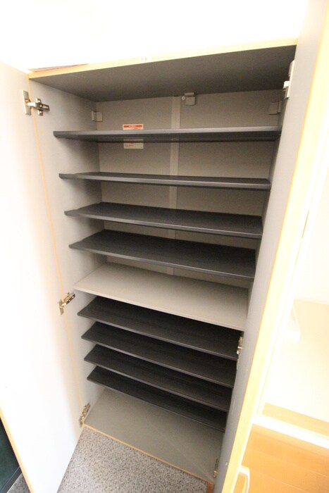 物件内観写真12　(靴箱)