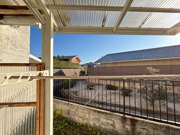 物件内観写真9　(室内からの展望)