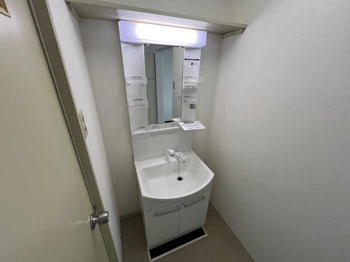 物件内観写真12　(洗面)