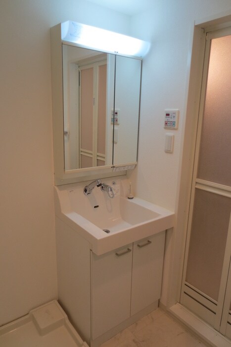 物件内観写真9　(洗面)