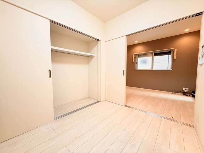 物件内観写真1　(居室)