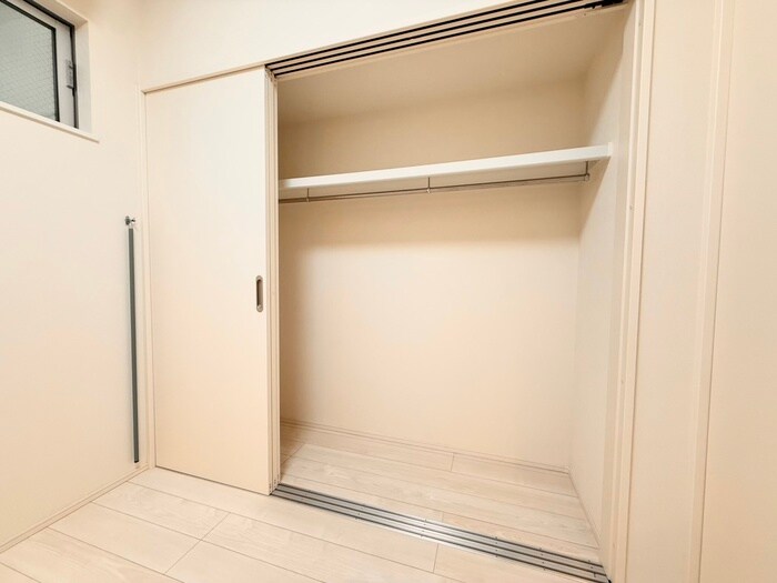 物件内観写真6　(収納)