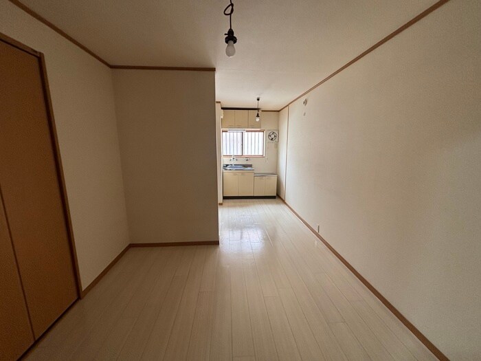 物件内観写真8　(居室)