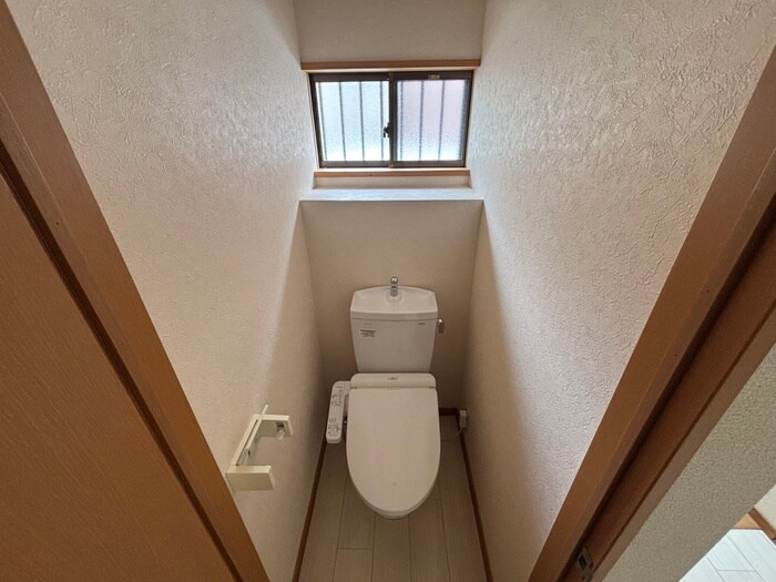 物件内観写真12　(トイレ)