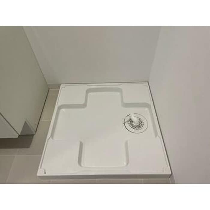 物件内観写真6　(洗濯機置場)