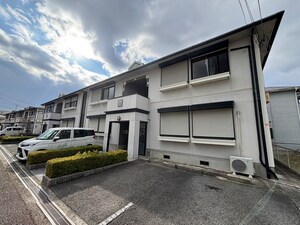 SunVillageｳｴｽﾄﾘﾊﾞ-Ｇ棟外観写真