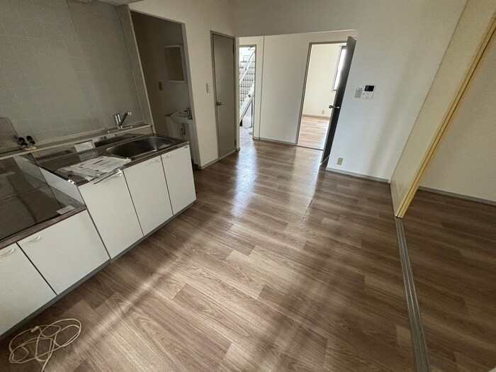 物件内観写真6　(居室)