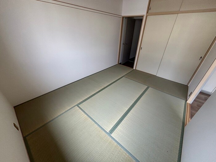 物件内観写真9　(居室)