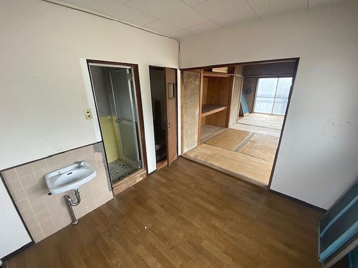 物件内観写真12　(洗面)