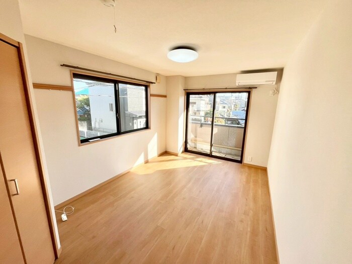 物件内観写真21　(居室)