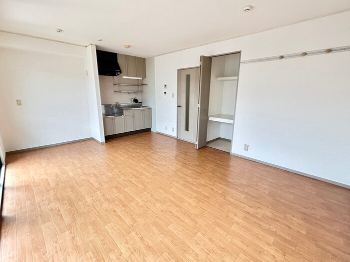 物件内観写真7　(居室)