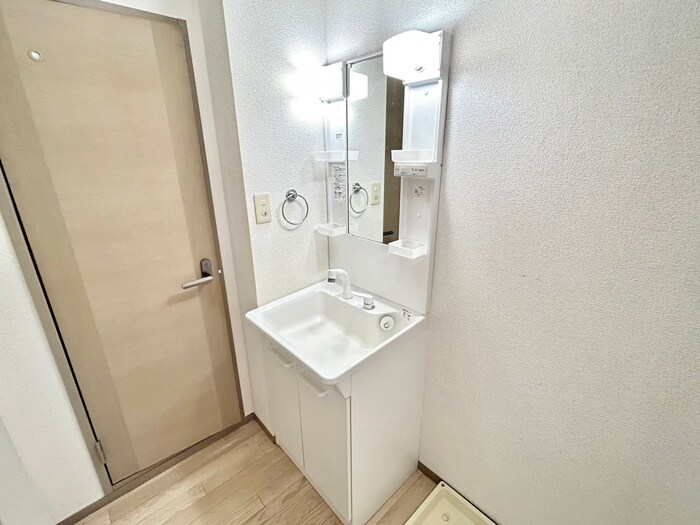 物件内観写真13　(洗面)