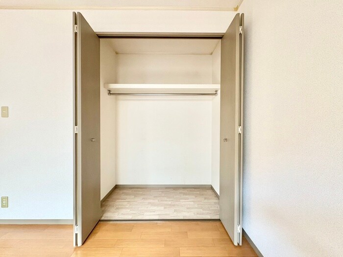 物件内観写真15　(収納)