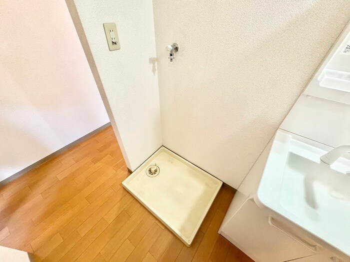 物件内観写真20　(洗濯機置場)