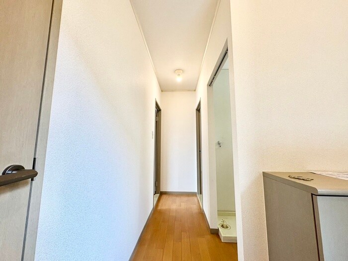 物件内観写真21　(廊下)