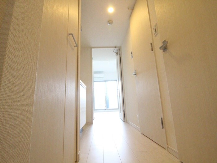 物件内観写真18　(廊下)