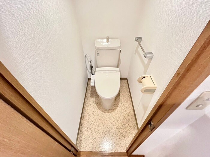 物件内観写真12　(トイレ)