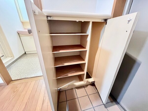靴箱