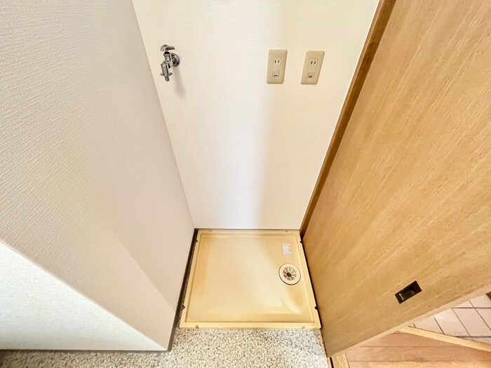 物件内観写真20　(洗濯機置場)