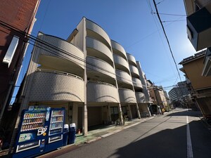 ﾐｽﾃｨﾆｯｼﾝ外観写真