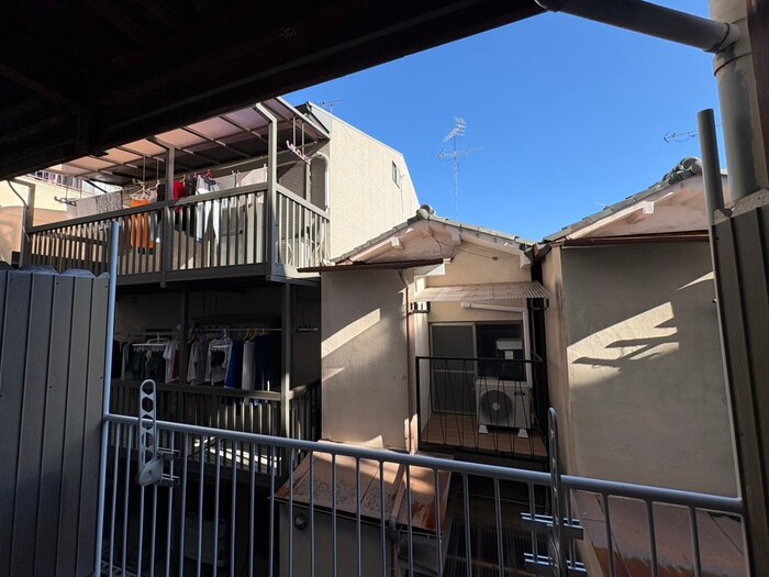 物件内観写真16　(室内からの展望)