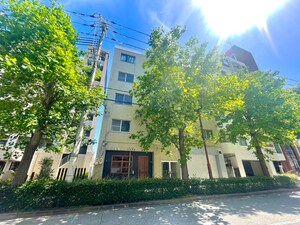 航洋マンション外観写真