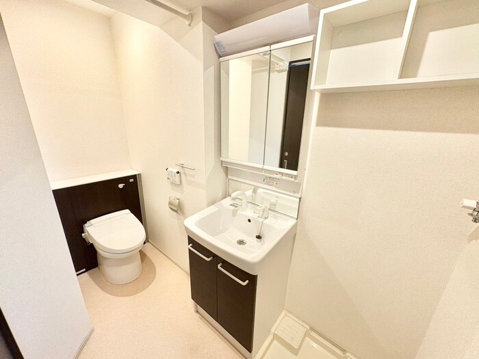 物件内観写真9　(洗面)