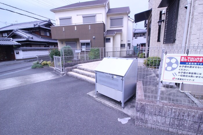 物件外観写真6　(建物設備)