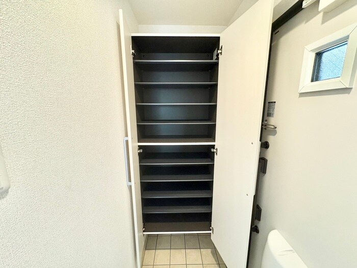 物件内観写真17　(靴箱)