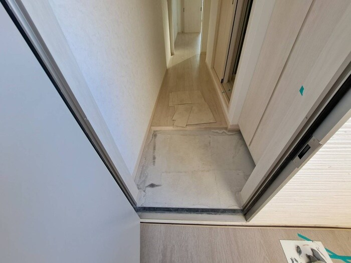 物件内観写真18　(玄関)