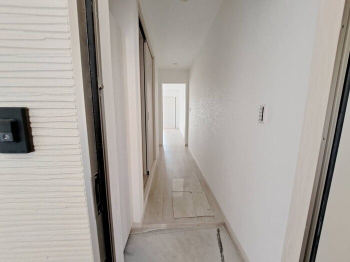 物件内観写真19　(廊下)