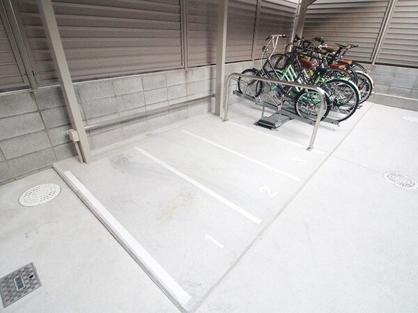 バイク置き場