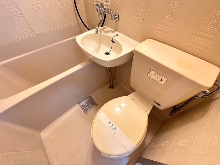 物件内観写真15　(トイレ)