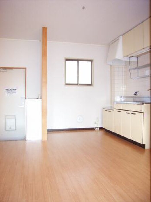 物件内観写真10　(居室)