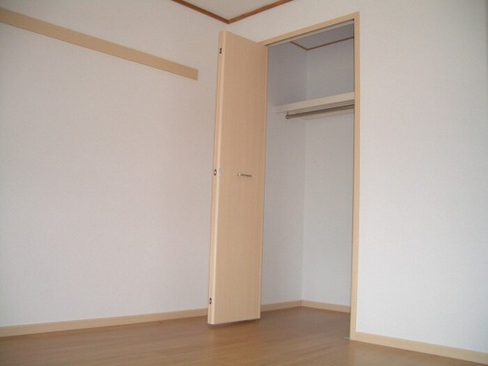 物件内観写真11　(収納)