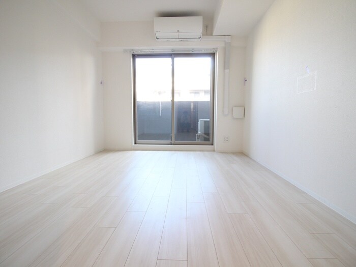 物件内観写真3　(居室)