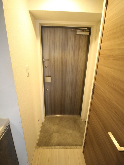 物件内観写真10　(玄関)