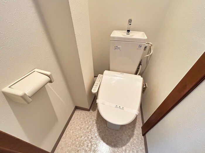 物件内観写真14　(トイレ)