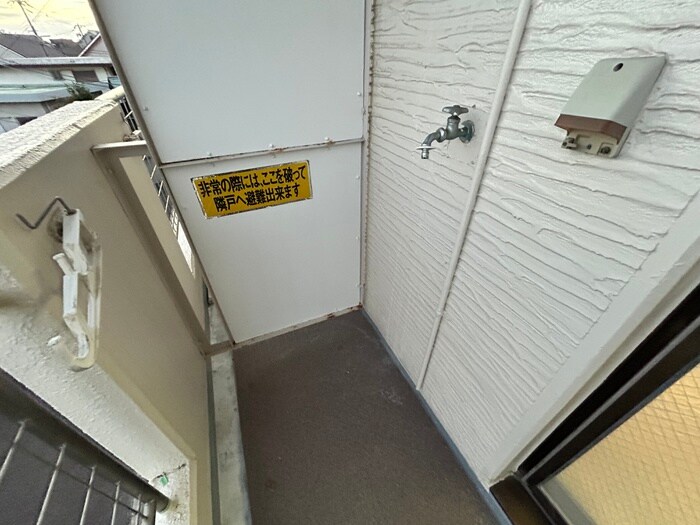 物件内観写真15　(洗濯機置場)