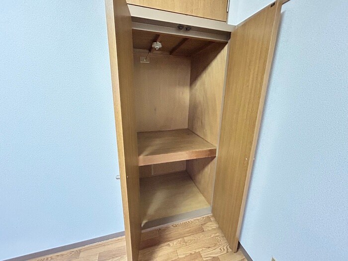 物件内観写真17　(収納)