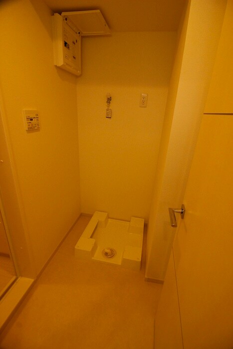 物件内観写真11　(洗濯機置場)