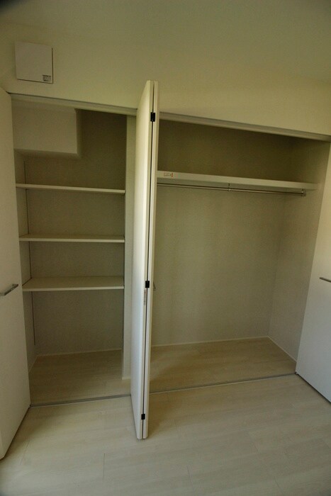 物件内観写真16　(収納)